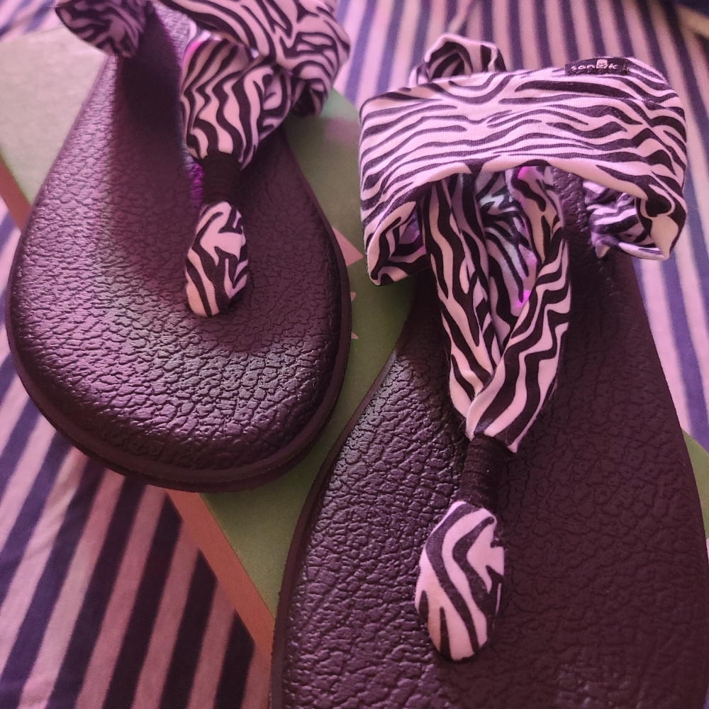 Zebra print sanuk yoga slides